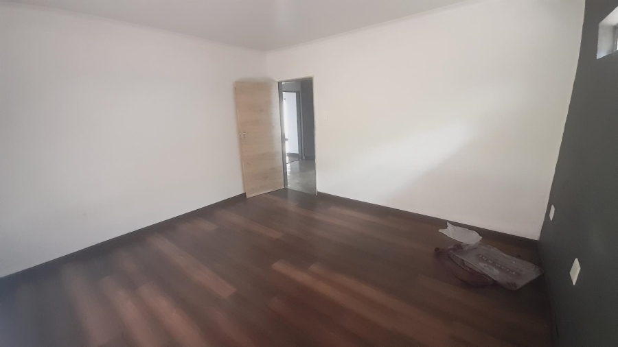 3 Bedroom Property for Sale in Kosmos North West